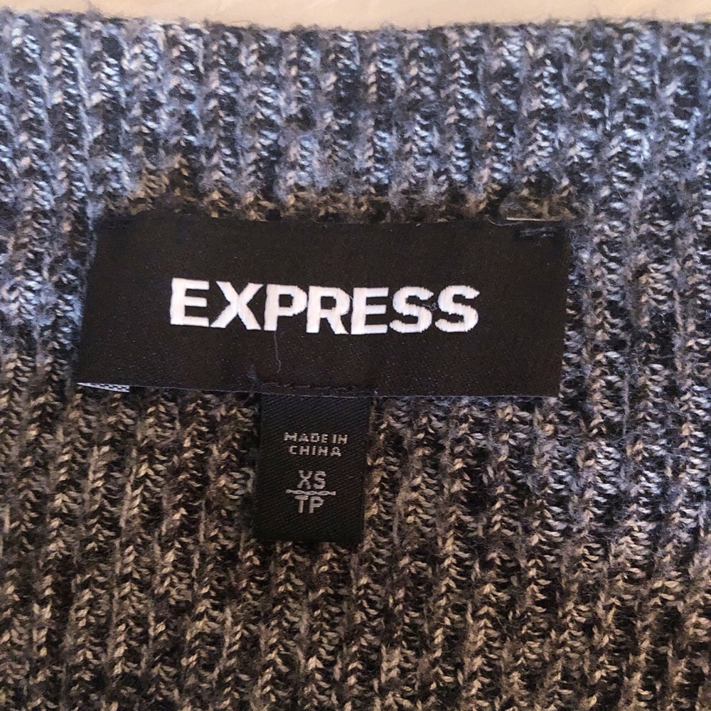 Express Sweater - Picture 4 of 4